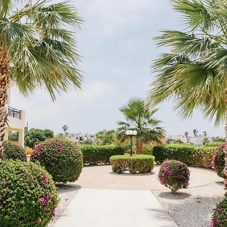 Faros Village 1 Bedroom Flat Near The Seafront In 아파트