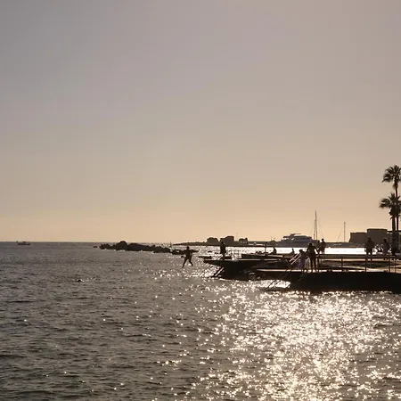 Faros Village 1 Bedroom Flat Near The Seafront In Lägenhet Paphos