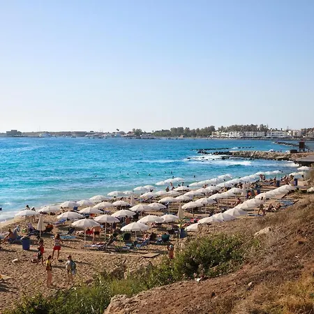 Faros Village 1 Bedroom Flat Near The Seafront In