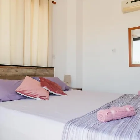 アパート Faros Village 1 Bedroom Flat Near The Seafront In