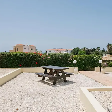 Faros Village 1 Bedroom Flat Near The Seafront In * Pafos